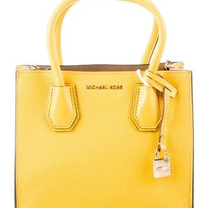 NWT Bought as a gift and she wanted pink. Perfect condition.